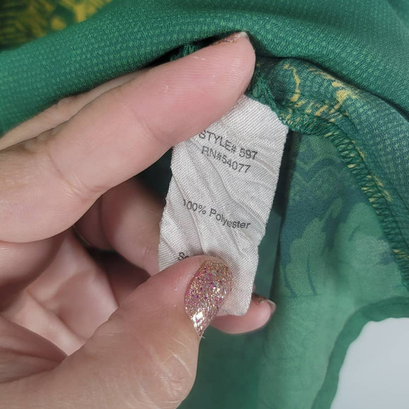 CAbi Women's Green With Envy Cap Sleeve Yellow Floral Top Blouse Size Small - Picture 5 of 5